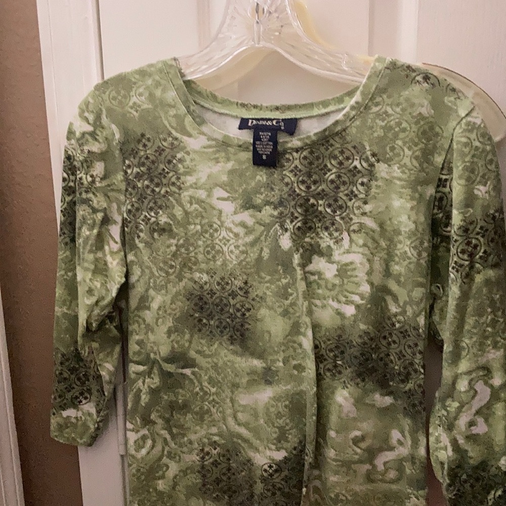 FINAL MARKDOWN Denim and company top small